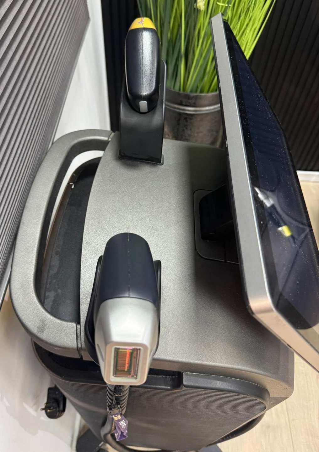 ✅Alma Soprano Titanium Laser Hair Removal Machine + 2 Handpieces Great Condition